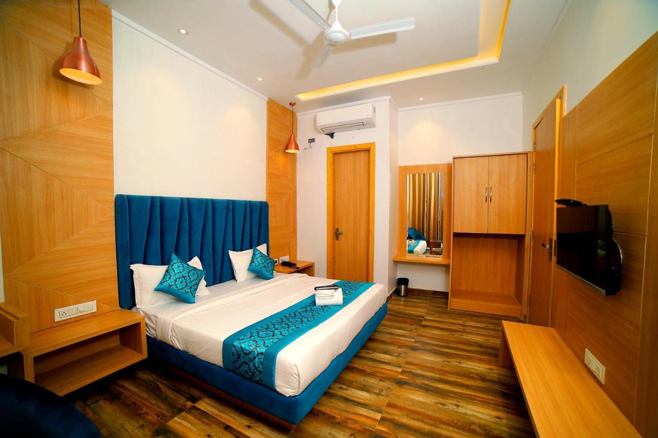Hotel Diamond View Amritsar Ngoại thất bức ảnh