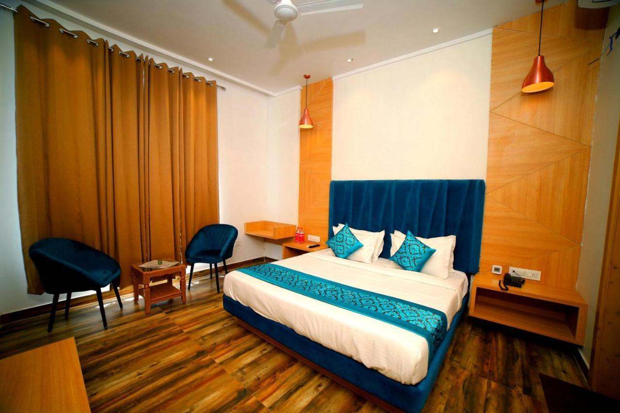 Hotel Diamond View Amritsar Ngoại thất bức ảnh