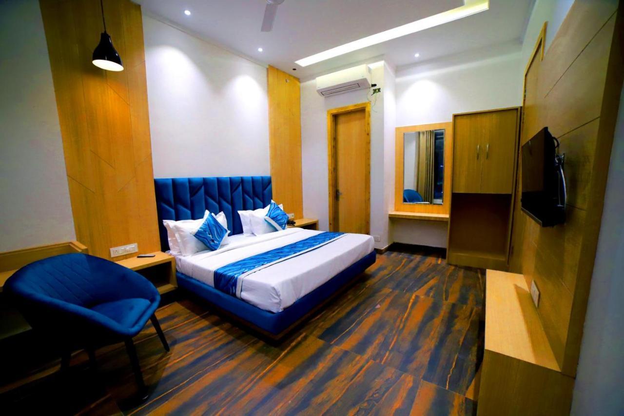 Hotel Diamond View Amritsar Ngoại thất bức ảnh